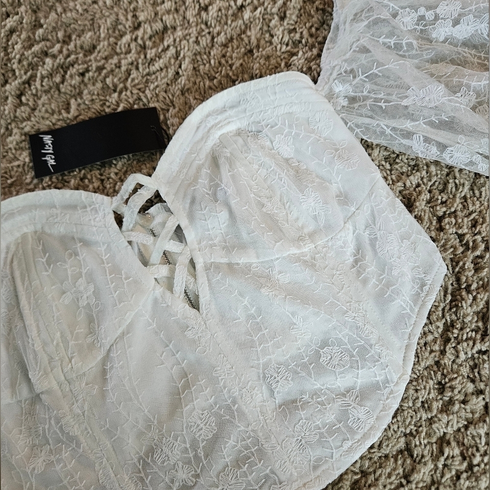 Nasty Gal Lace Corset top - Picture 2 of 4